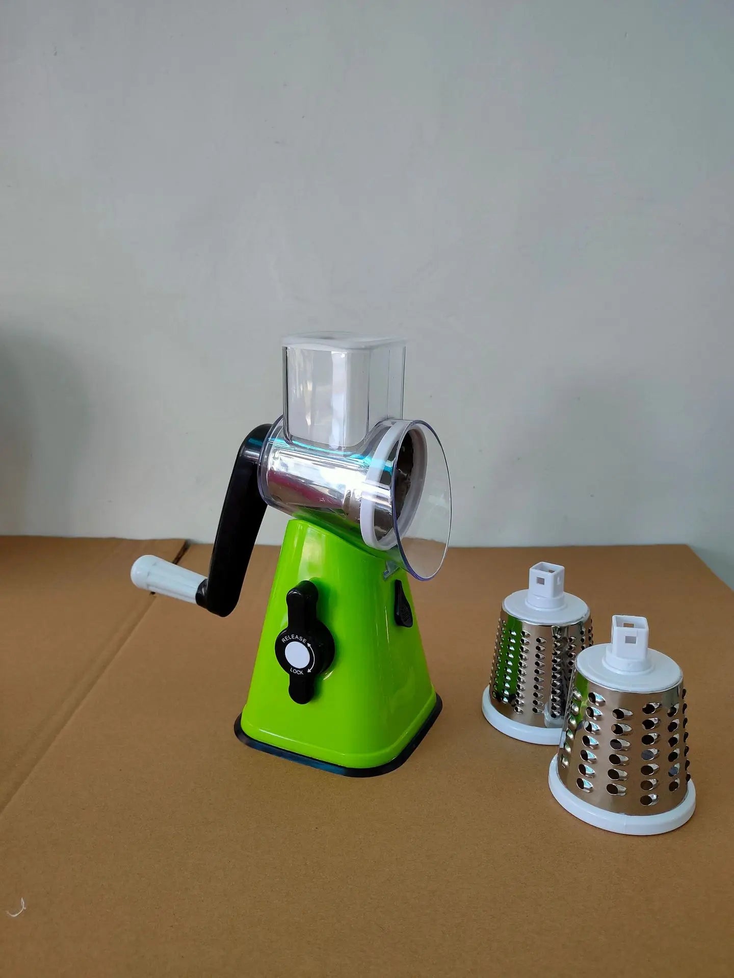 3-in-1 Manual Rotation Vegetable Fruit Slicer Round Cutter Potato Grater Spiralizer